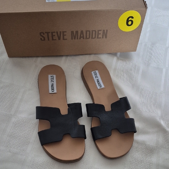 Steve Madden Black Slide Sandals - Picture 7 of 16